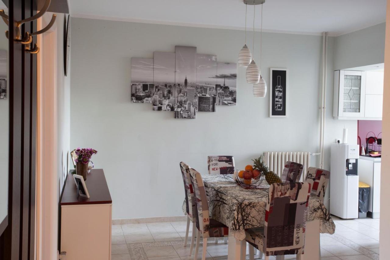 Central City Apartments Belgrado Buitenkant foto